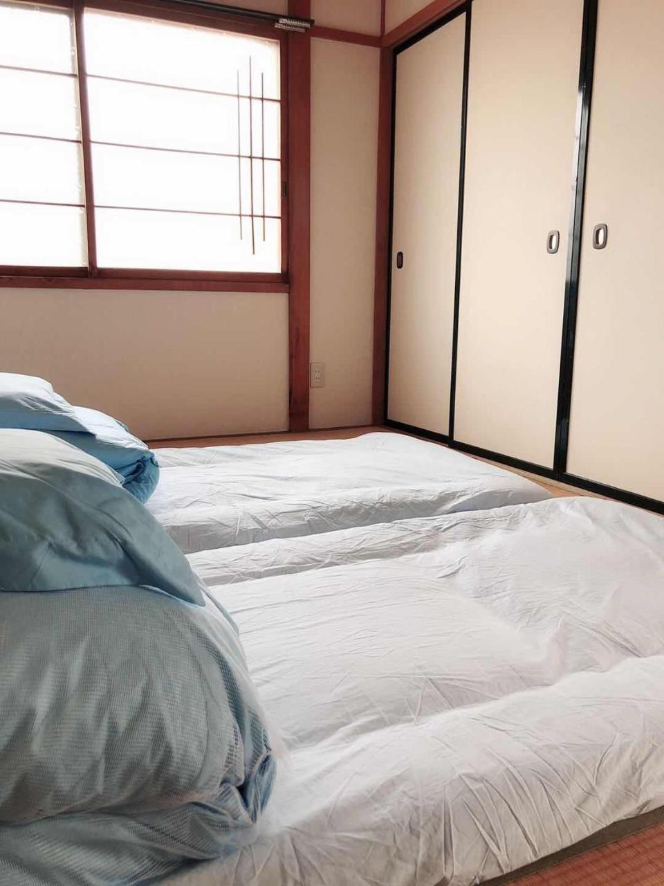 Guest House Asahi Отару Екстер'єр фото